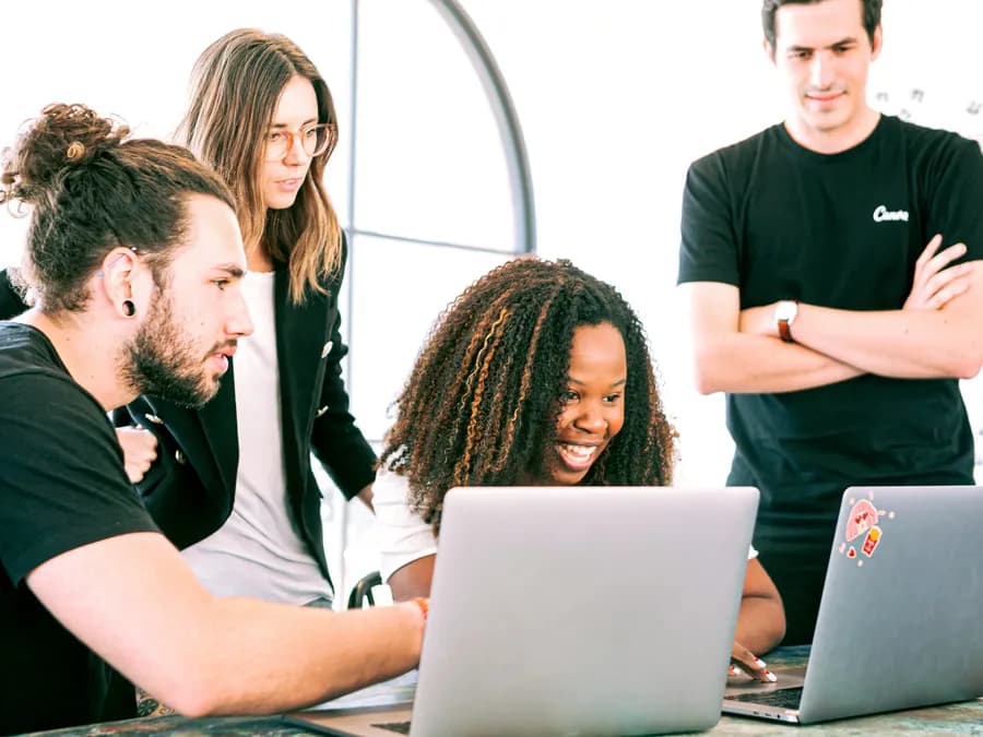 Comment le no-code peut vous aider à lancer votre start-up ?