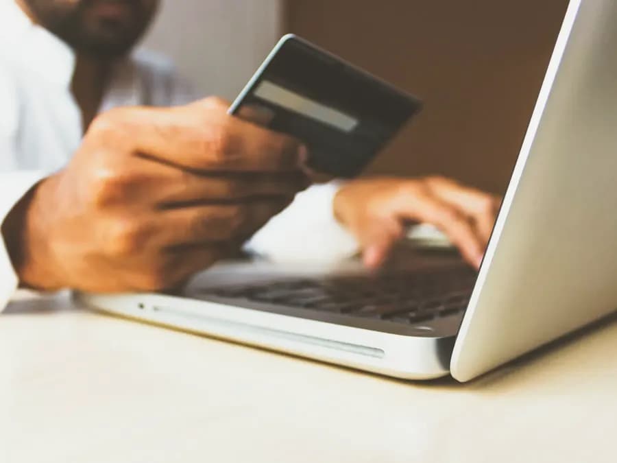Prix d'un site internet en 2026 : combien ça coûte ?