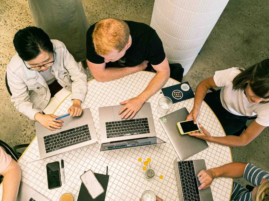 Freelances No-Code : Scroll, une agence de freelances no-code